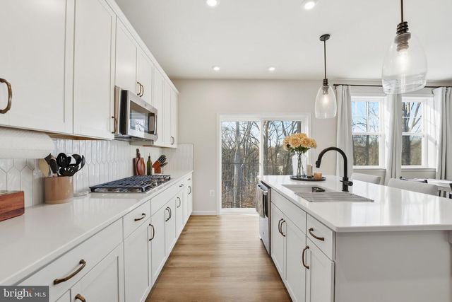 30 BOXELDER DR, Stafford, VA 22554