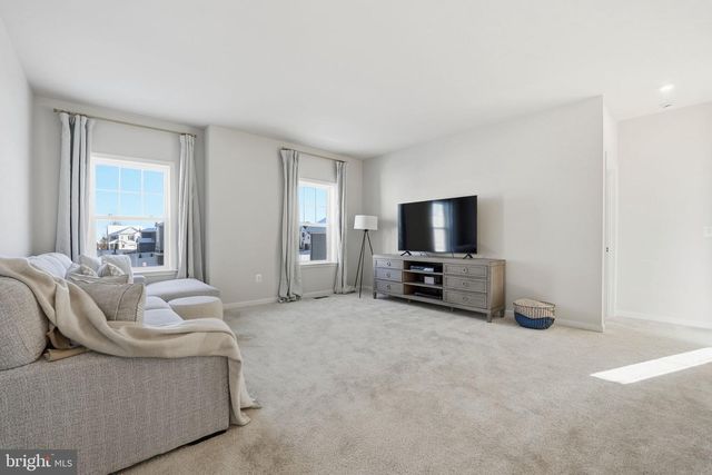 30 BOXELDER DR, Stafford, VA 22554