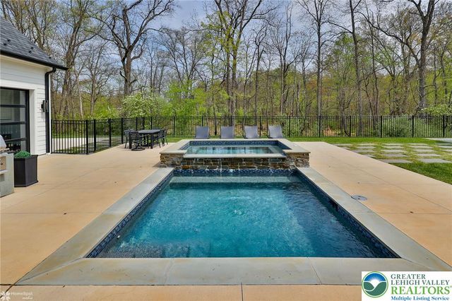 4850 West Hopewell Road, Upper Saucon Twp, PA 18034