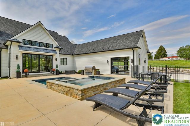 4850 West Hopewell Road, Upper Saucon Twp, PA 18034