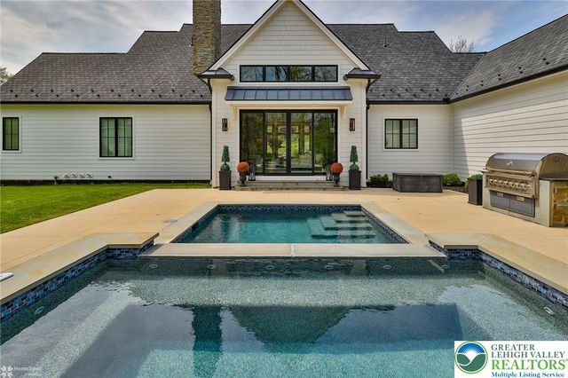 4850 West Hopewell Road, Upper Saucon Twp, PA 18034