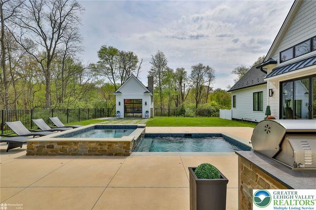 4850 West Hopewell Road, Upper Saucon Twp, PA 18034
