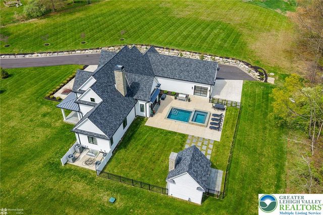 4850 West Hopewell Road, Upper Saucon Twp, PA 18034