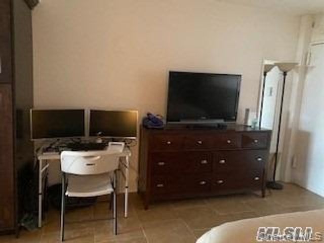 830 Shore Road 1J, Long Beach, NY 11561