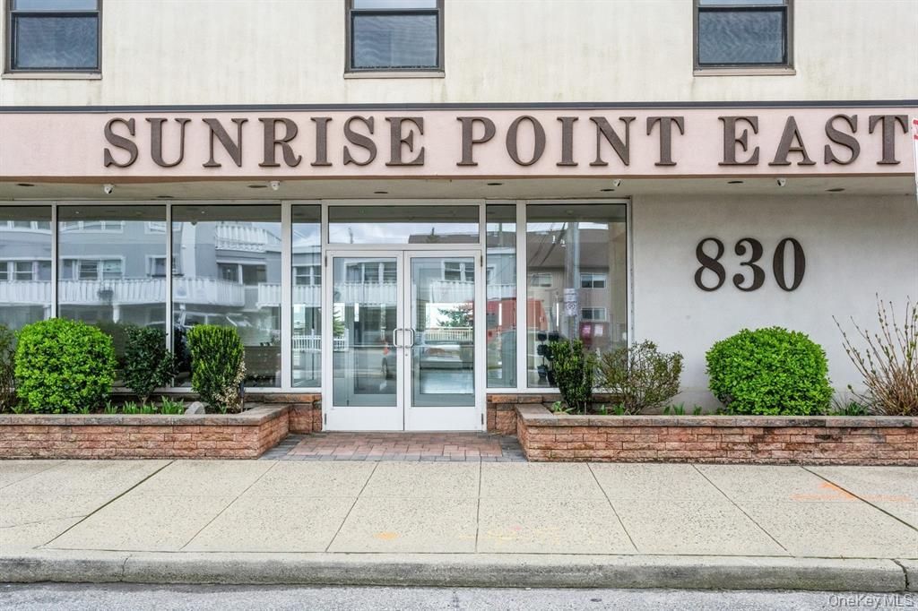 830 Shore Road 1J, Long Beach, NY 11561
