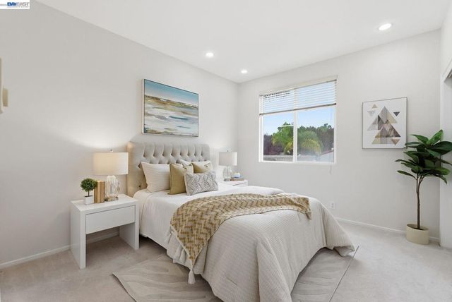 35510 Monterra Ter 201, Union City, CA 94587