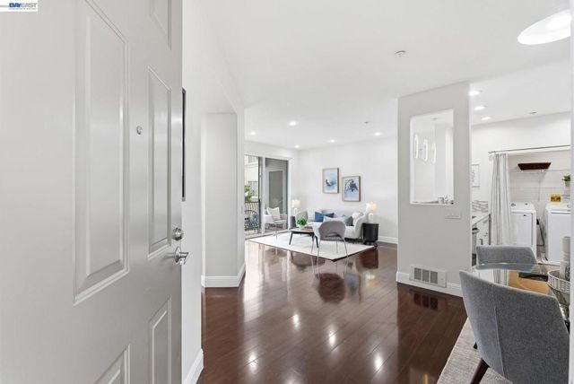 35510 Monterra Ter 201, Union City, CA 94587