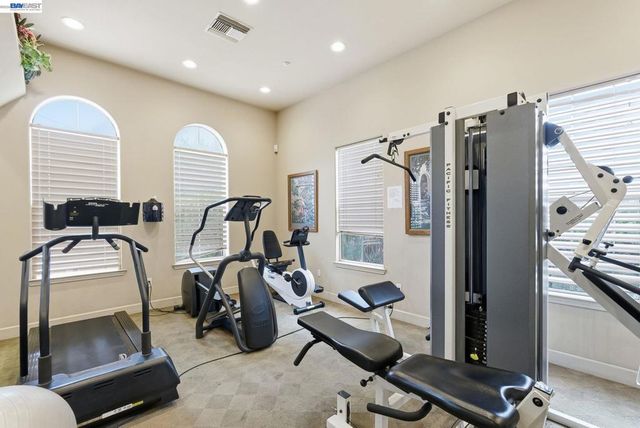 35510 Monterra Ter 201, Union City, CA 94587