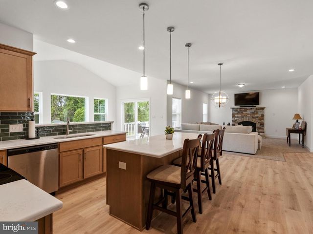 20 FLEMING DR, Glenmoore, PA 19343