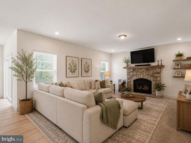 20 FLEMING DR, Glenmoore, PA 19343
