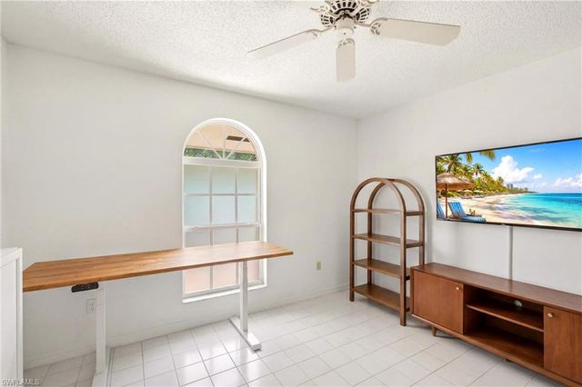 703 Mardel DR 506, Naples, FL 34104