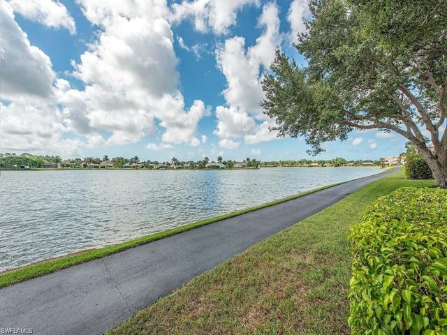 703 Mardel DR 506, Naples, FL 34104
