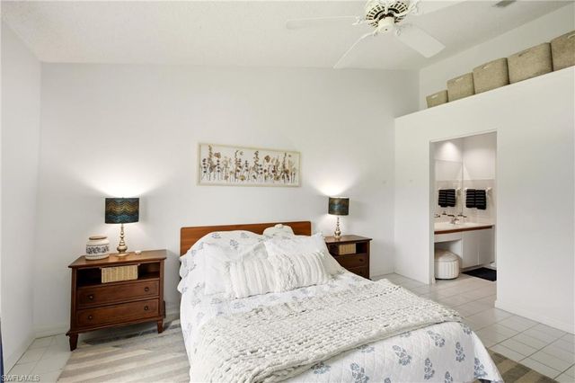 703 Mardel DR 506, Naples, FL 34104
