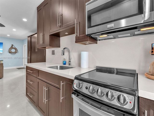 315 Van Buren St 103B, Hollywood, FL 33019