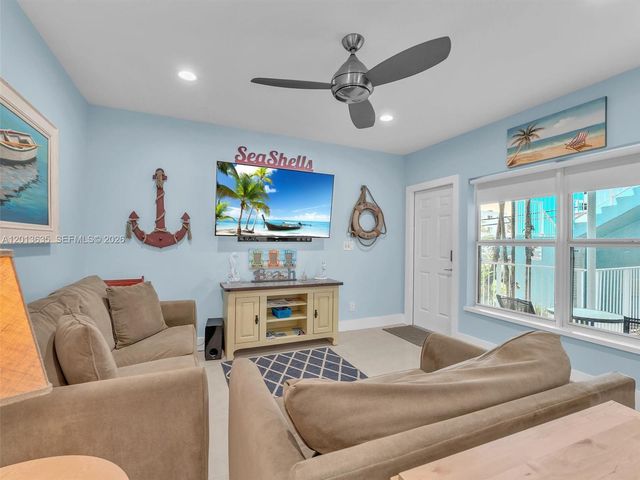 315 Van Buren St 103B, Hollywood, FL 33019