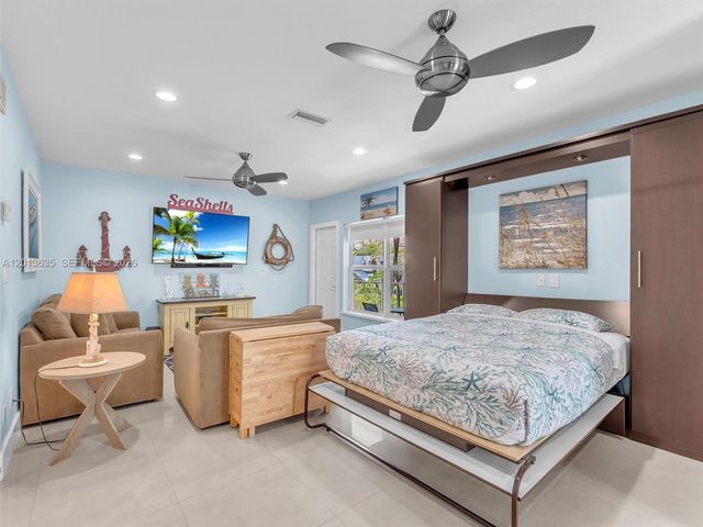 315 Van Buren St 103B, Hollywood, FL 33019