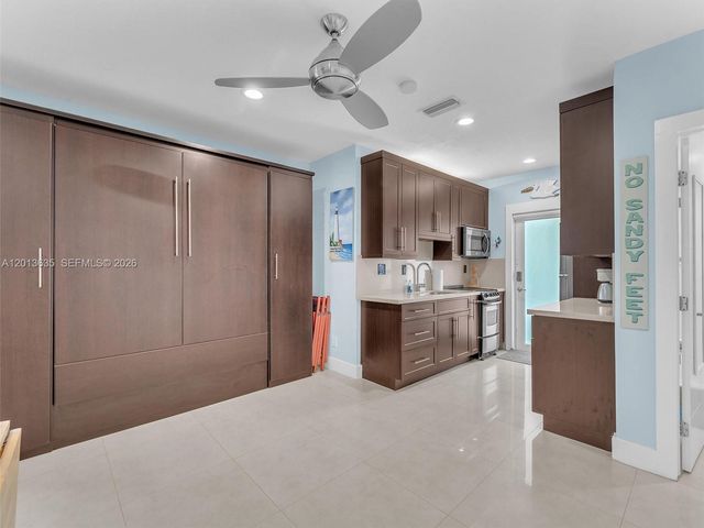 315 Van Buren St 103B, Hollywood, FL 33019