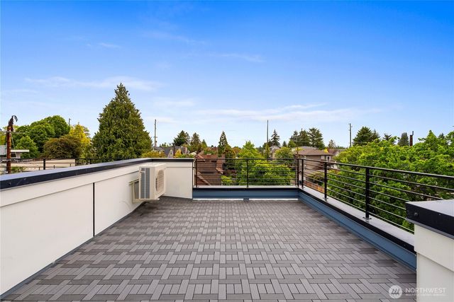1208 A NW 83rd Street, Seattle, WA 98117