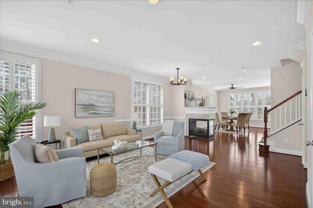 2081 HUTCHISON GROVE CT, Falls Church, VA 22043