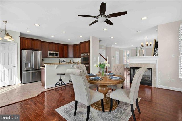 2081 HUTCHISON GROVE CT, Falls Church, VA 22043