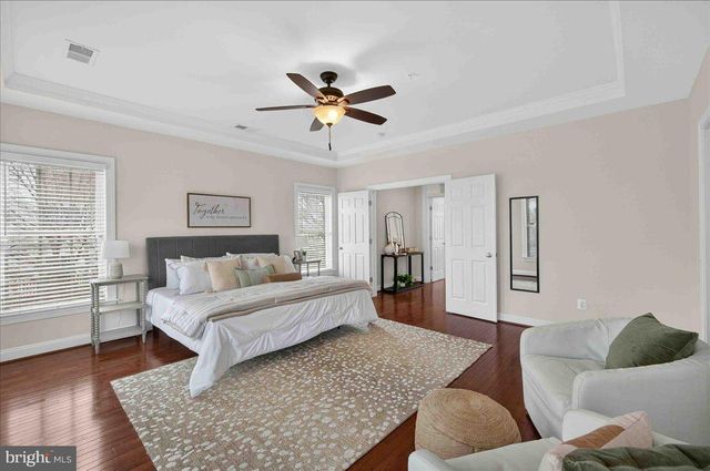 2081 HUTCHISON GROVE CT, Falls Church, VA 22043