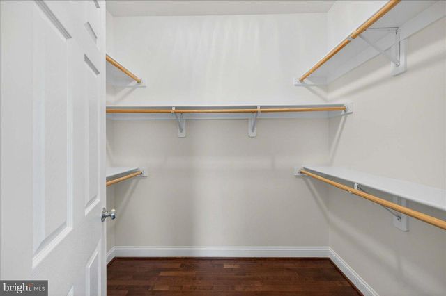 2081 HUTCHISON GROVE CT, Falls Church, VA 22043