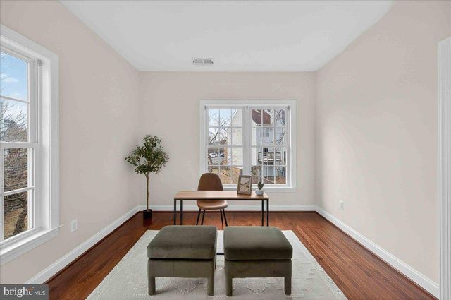 2081 HUTCHISON GROVE CT, Falls Church, VA 22043