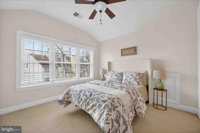 2081 HUTCHISON GROVE CT, Falls Church, VA 22043