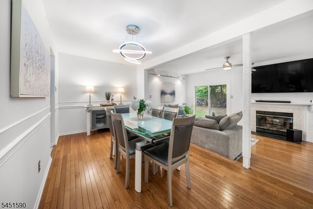 138 Stratford Ct, Hillsborough Twp., NJ 08844