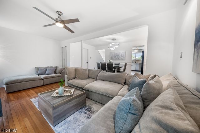 138 Stratford Ct, Hillsborough Twp., NJ 08844