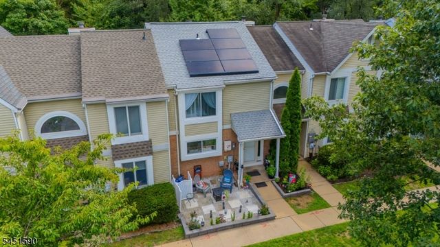 138 Stratford Ct, Hillsborough Twp., NJ 08844