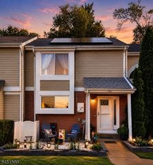 138 Stratford Ct, Hillsborough Twp., NJ 08844