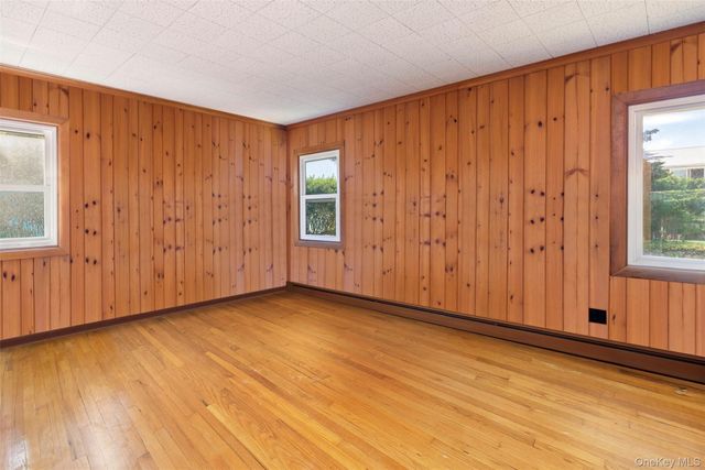 300 Terry Path, Mattituck, NY 11952