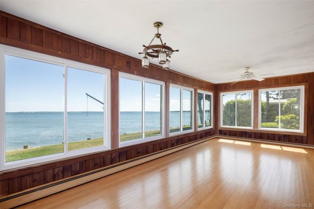 300 Terry Path, Mattituck, NY 11952