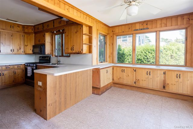 300 Terry Path, Mattituck, NY 11952