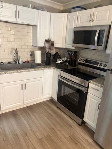 610 McLawhorne DR, Newport News, VA 23605