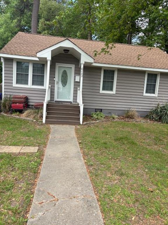 610 McLawhorne DR, Newport News, VA 23605