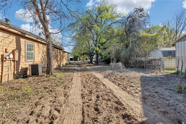 4531 Blackstone Drive, Fort Worth, TX 76114