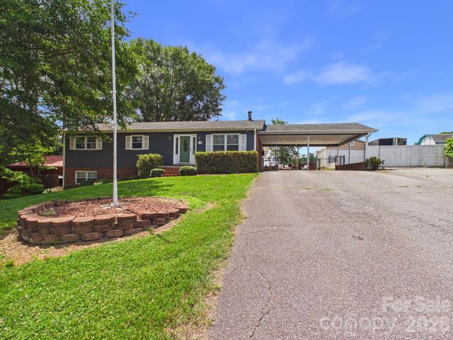 19 Pinecrest Court, Taylorsville, NC 28681