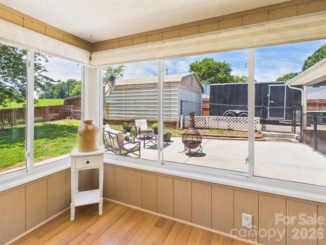19 Pinecrest Court, Taylorsville, NC 28681