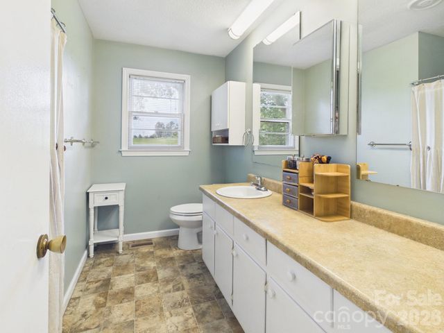19 Pinecrest Court, Taylorsville, NC 28681