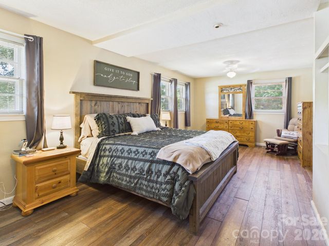 19 Pinecrest Court, Taylorsville, NC 28681