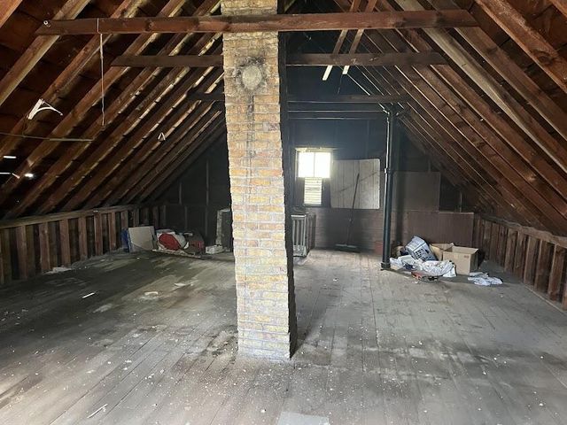 2873 N Dr William Finlayson STREET, Milwaukee, WI 53212