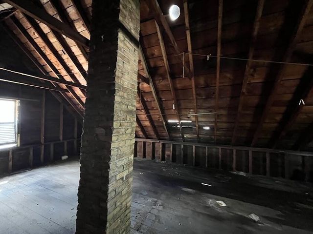 2873 N Dr William Finlayson STREET, Milwaukee, WI 53212