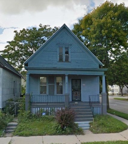 2873 N Dr William Finlayson STREET, Milwaukee, WI 53212