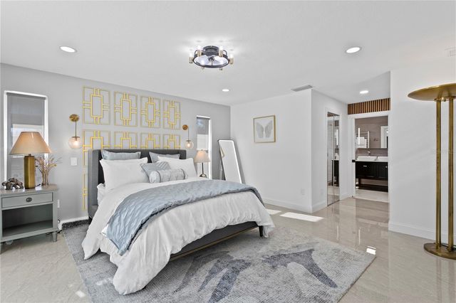 900 31ST AVENUE NE, St Petersburg, FL 33704