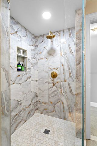 900 31ST AVENUE NE, St Petersburg, FL 33704