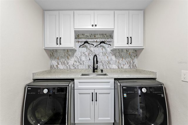 900 31ST AVENUE NE, St Petersburg, FL 33704