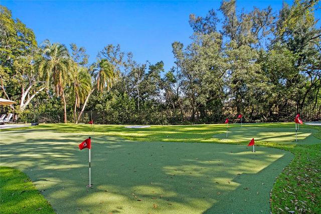 900 31ST AVENUE NE, St Petersburg, FL 33704