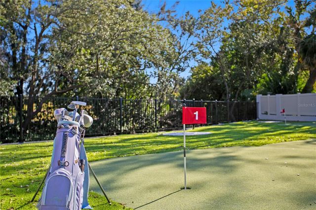 900 31ST AVENUE NE, St Petersburg, FL 33704